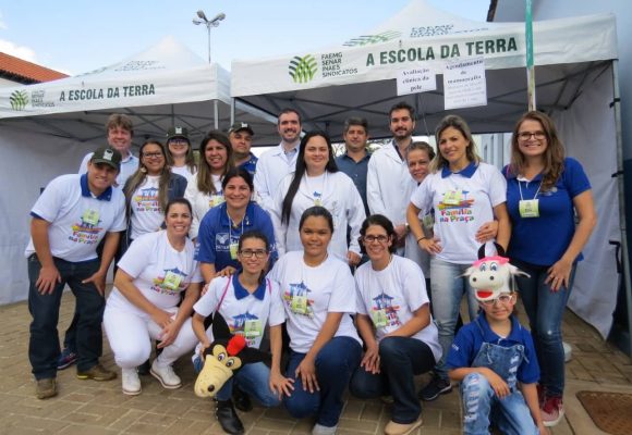 Perdizes Recebe Hélio Angotti em Família na Praça