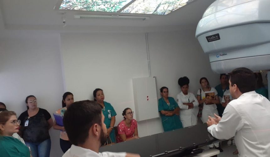 HÉLIO ANGOTTI PROMOVE TREINAMENTO PARA ENFERMEIROS HÉLIO ANGOTTI PROMOVE TREINAMENTO PARA ENFERMEIROS