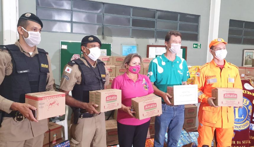 AÇÃO SOLIDÁRIA DO LIONS EM PARCERIA COM A PM E CORPO DE BOMBEIROS AÇÃO SOLIDÁRIA DO LIONS EM PARCERIA COM A PM E CORPO DE BOMBEIROS