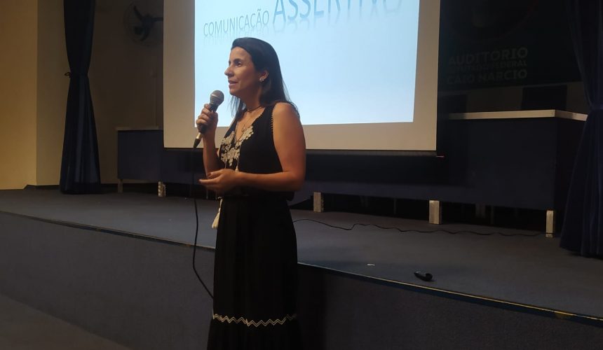 PSICÓLOGA FALA SOBRE COMUNICAÇÃO ASSERTIVA NO HHA PSICÓLOGA FALA SOBRE COMUNICAÇÃO ASSERTIVA NO HHA