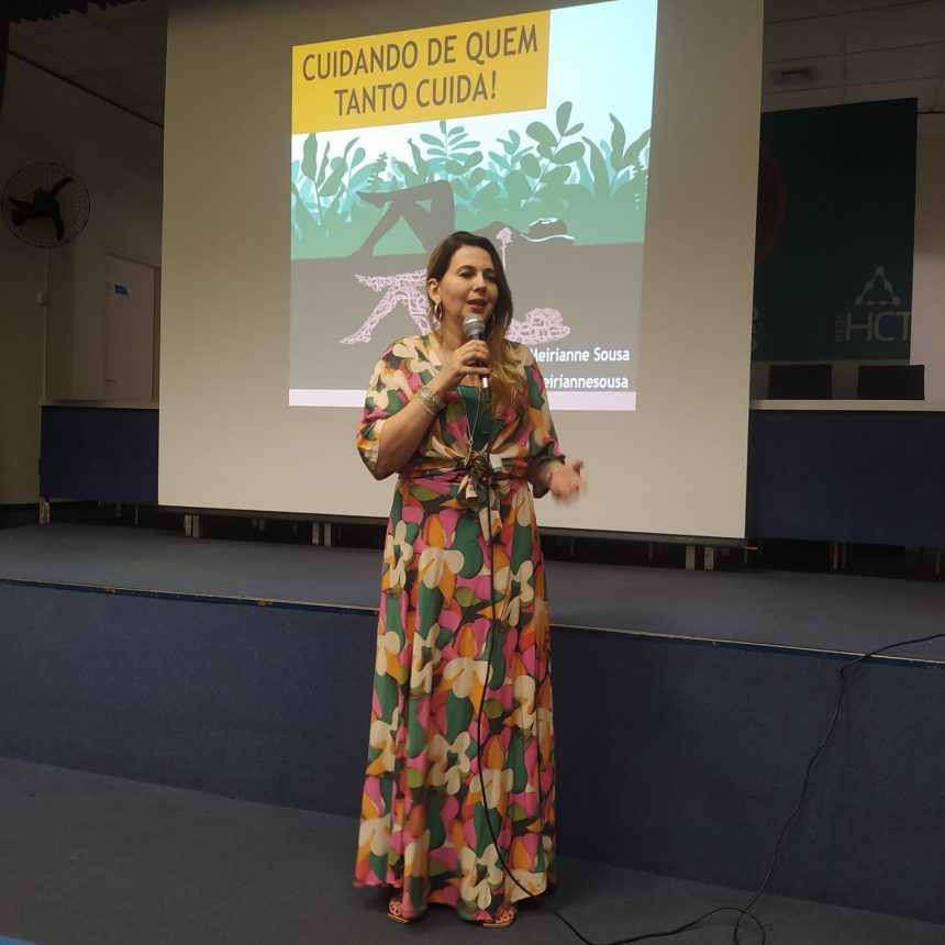 PALESTRA ABORDA IMPORTÂNCIA DO CUIDADO COM QUEM CUIDA