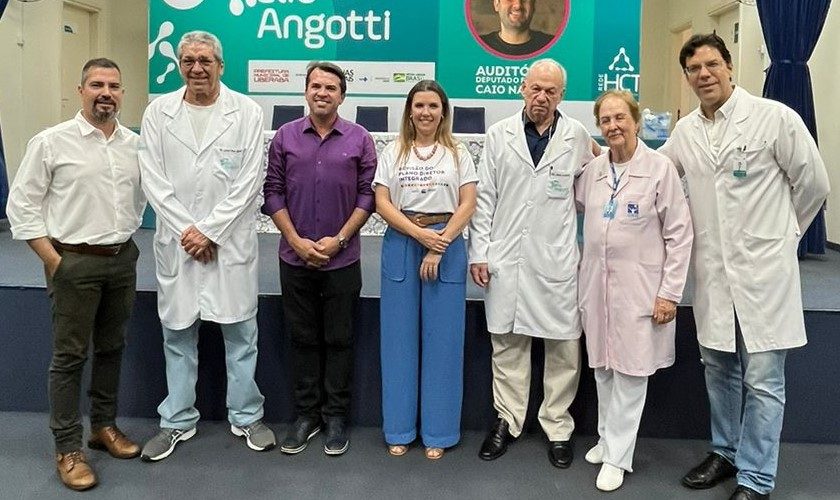 PREFEITA DE UBERABA E VEREADOR VISITAM HÉLIO ANGOTTI PREFEITA DE UBERABA E VEREADOR VISITAM HÉLIO ANGOTTI